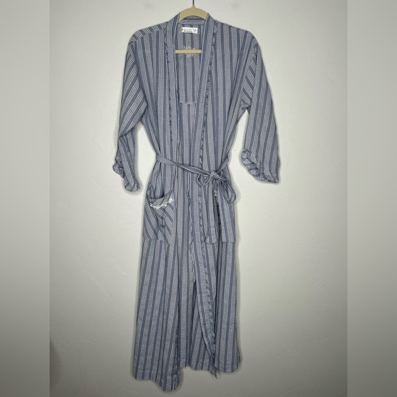 Eileen West Other - Eileen West Blue Off White Plaid Stripe Robe 3/4 Sleeves Size Small Medium
